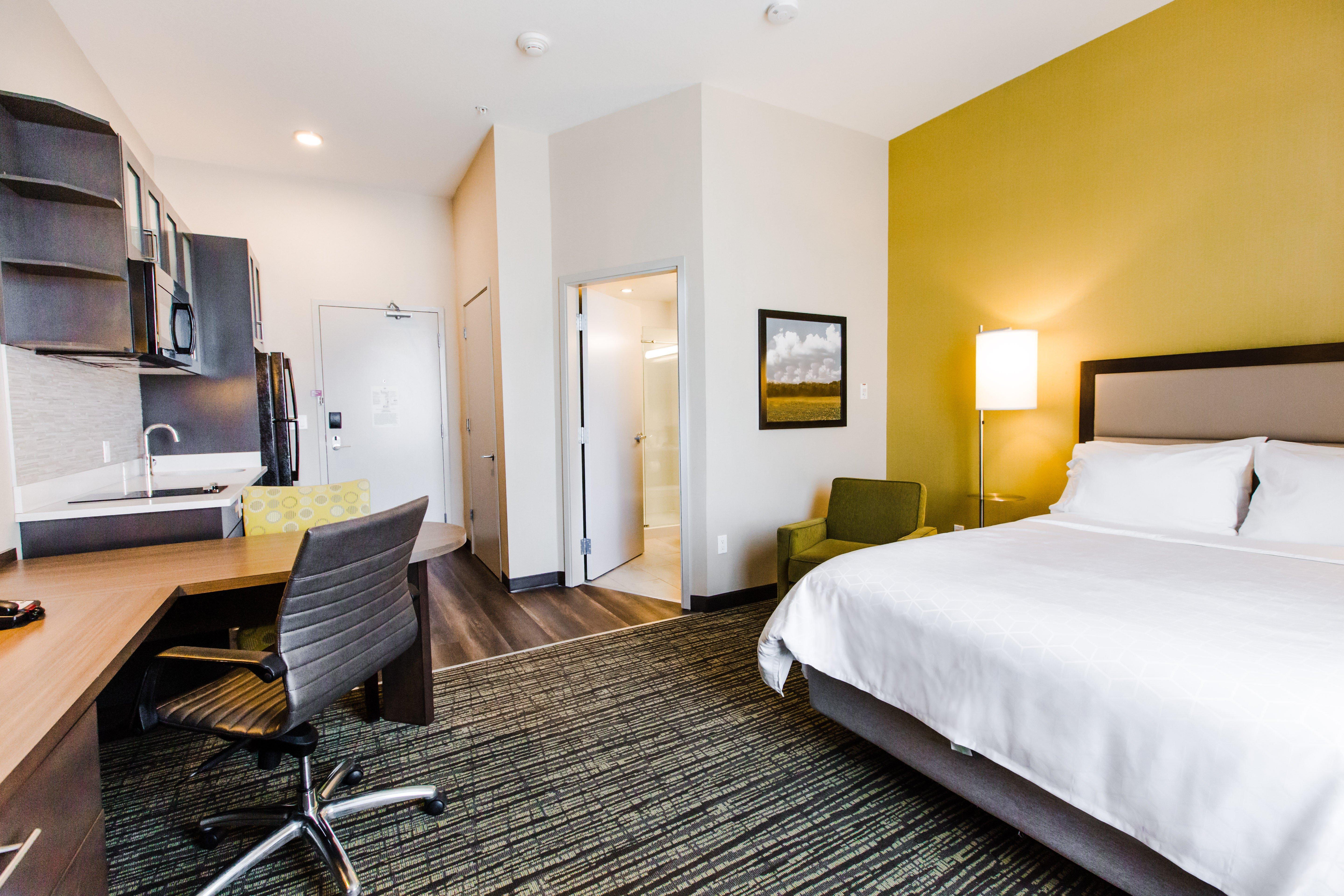 Candlewood Suites West Edmonton - Mall Area By Ihg Esterno foto