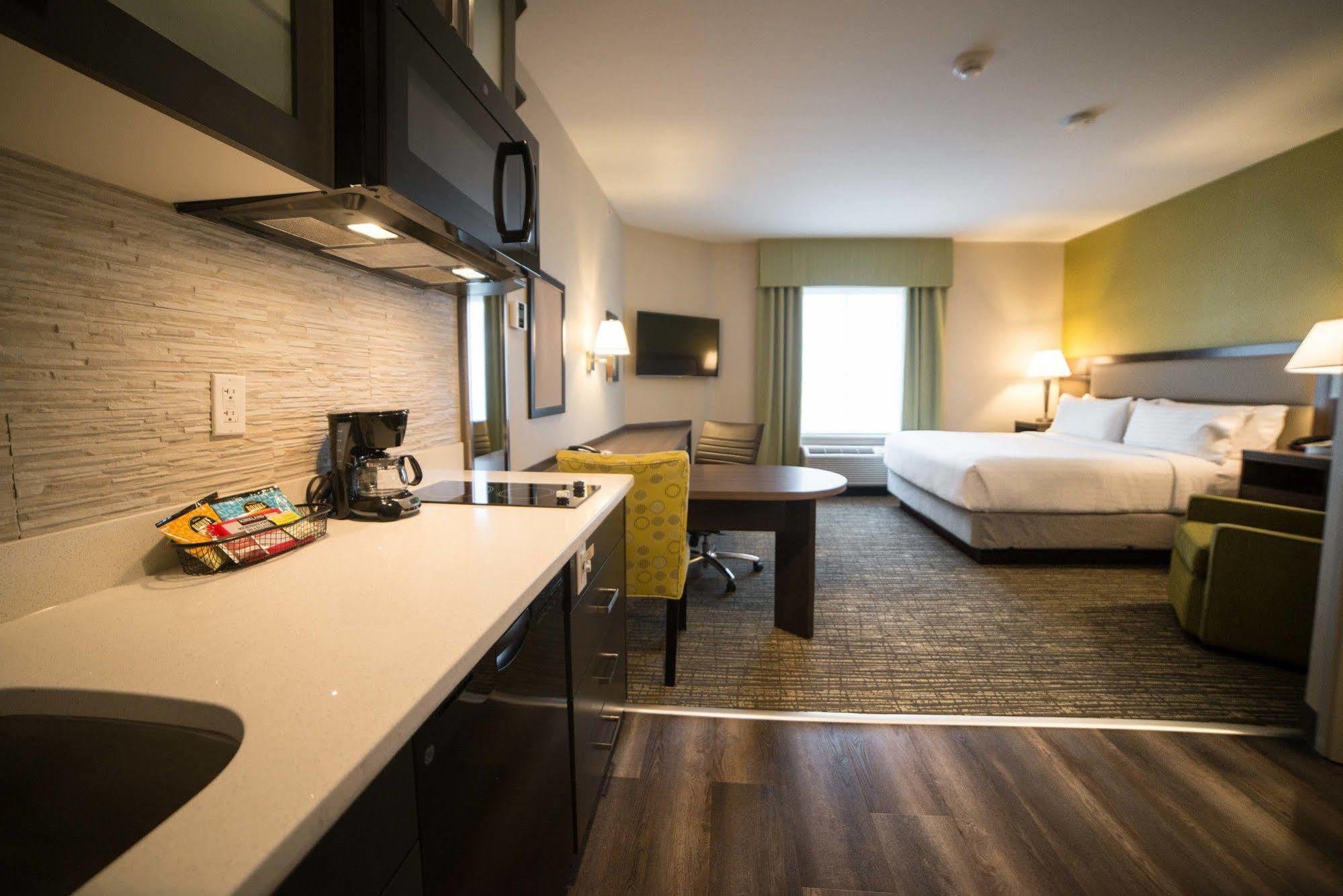Candlewood Suites West Edmonton - Mall Area By Ihg Esterno foto